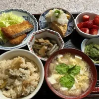 5/5 夕食 フキとたけのこご飯他|kittykittyさん