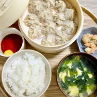 小籠包、ガーリックシュリンプ、ワカ玉スープ|1のご飯さん