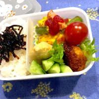 2025.5.6  ＊今日のお弁当＊アスパラベーコンとたまごのマヨ炒め♪|rinrin*mama*さん