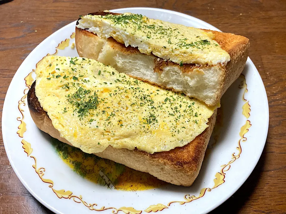 たまごトースト|はっちぃさん