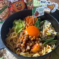 Yummy!焼きそば石焼きビビンバ|とんちんさん