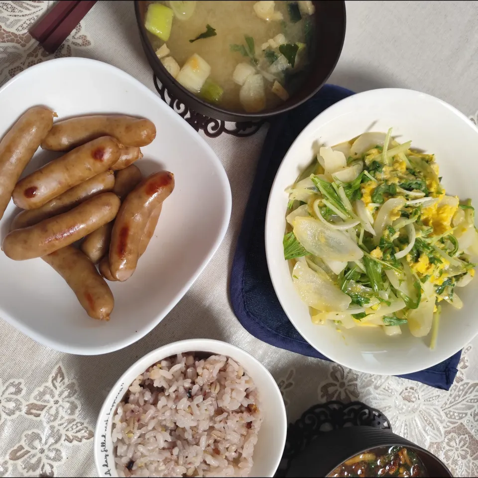 新玉ねぎと水菜の卵とじのごはん|m.rafuさん