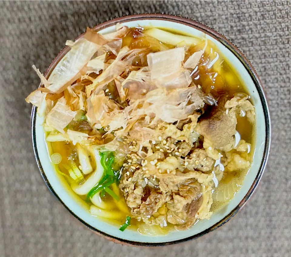 冷凍牛丼の具で肉うどん😊|はなさん