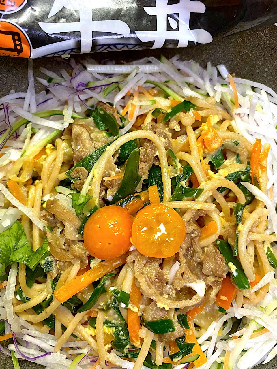 吉野家牛丼の具でパスタカルボナーラ擬き|ミキさん