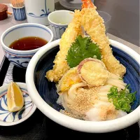 ひや天おろし　おか泉|かおるさん