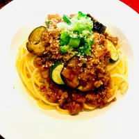 ✩.*˚ゴロゴロ野菜たっぷりミートソース| ゆきえもんさん