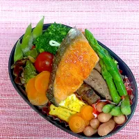 JK弁当🍱鮭＆ハンバーグ|ティーダさん