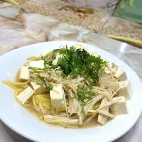榎と豆腐の和風スープパスタ|たけやん🎋さん