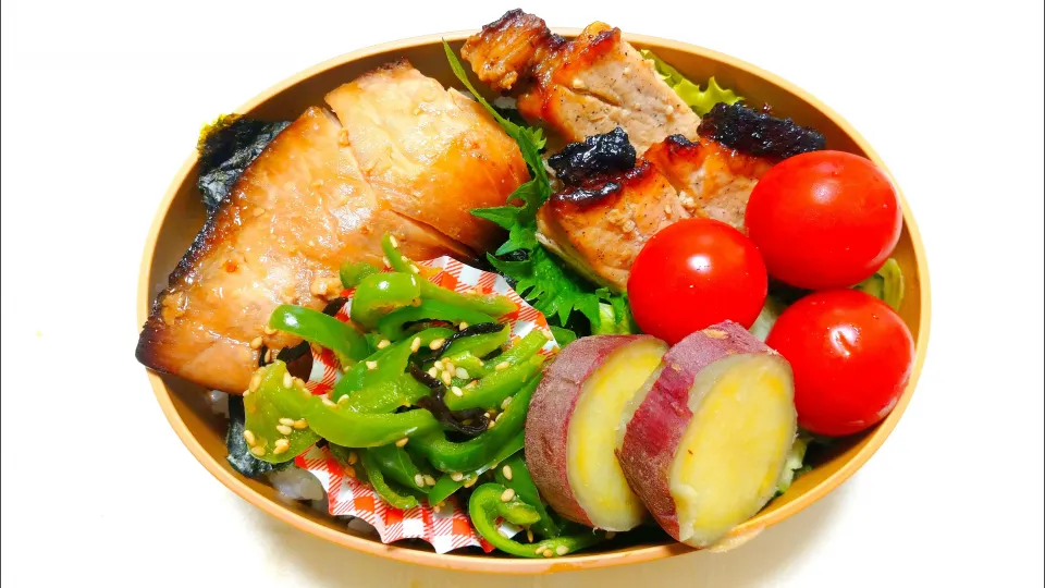 5/7のお弁当🍱
海苔弁当|卯月さん