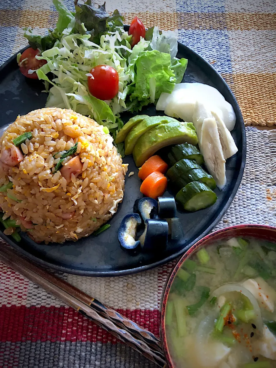 具なし炊き込みご飯でチャーハン➕色々ぬか漬けプレート✨|Tina Tomoko😋さん