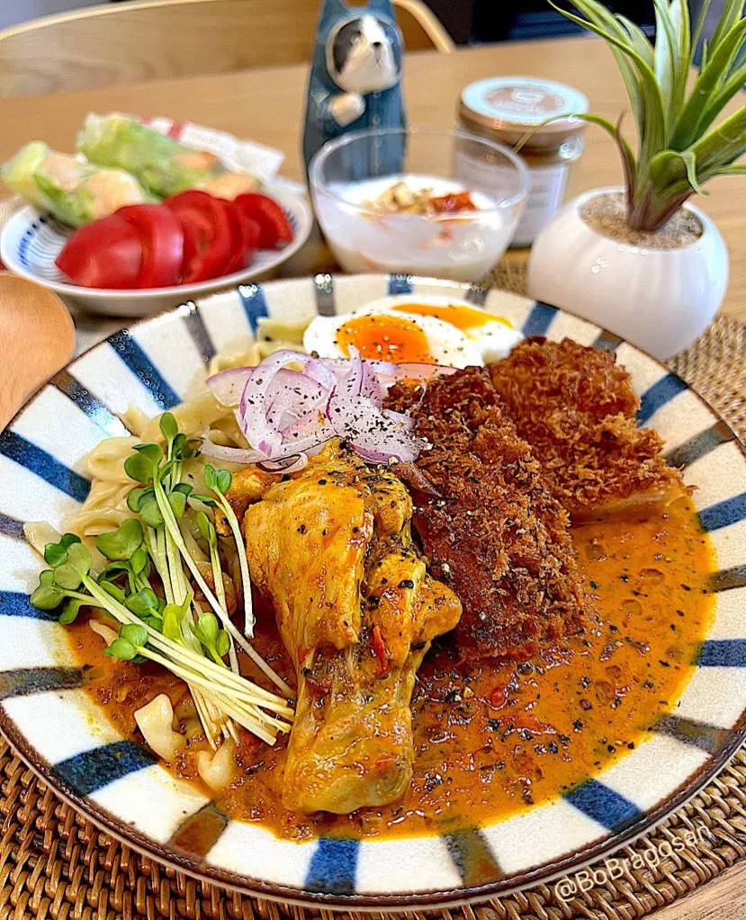 ココナツカレーラーメン🍜|ラゴさん。さん