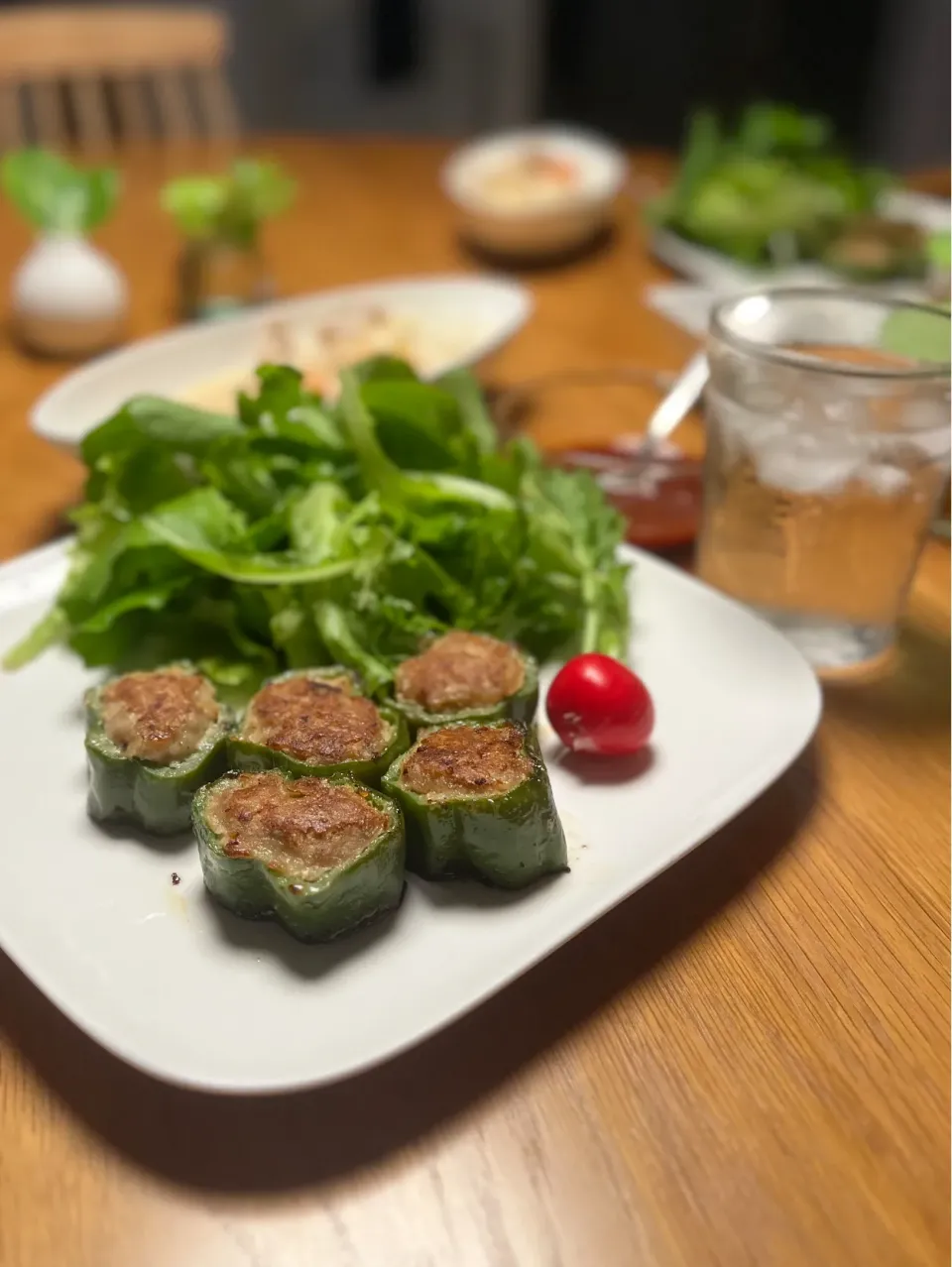 5/6の夕食　種無しピーマンの肉詰め|yoneさん