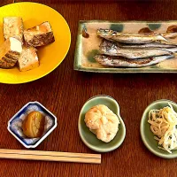 晩ごはん♯ししゃも♯煮豆腐|小松菜さん