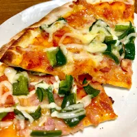 ピーマンたっぷりピザ🍕🫑| まいりさん
