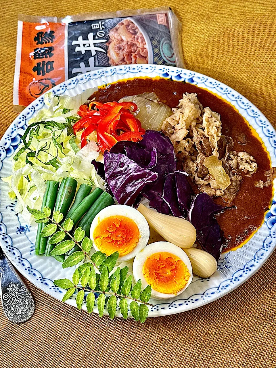 牛丼の具でカレーライス🐮|鬼百合さん
