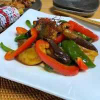 七海さんの料理 地三鲜🇨🇳ディーサンシェン🇨🇳茄子・ピーマン・じゃがいもの甘辛炒め|sakurakoさん
