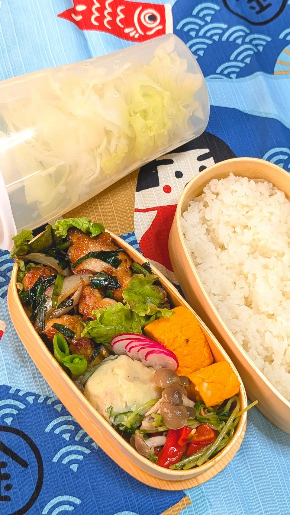 本日のお弁当〜鶏肩肉の甘辛炒め弁当|f.1125beさん