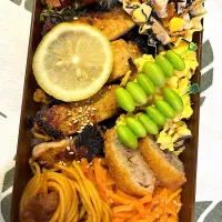 豚ロース西京焼きと余り物全部のせ|さーちゃんさん