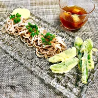 お洒落に大根蕎麦★春野菜の天ぷら添え|まめもにおさん