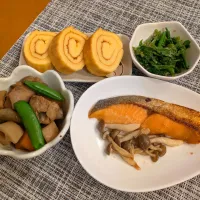 ☆鮭ムニエル　☆伊達巻　☆タラの芽ごま和え　☆筑前煮|chikakoさん
