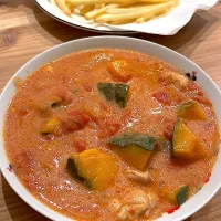 鶏肉とかぼちゃのトマトクリーム煮| ぺろたんさん