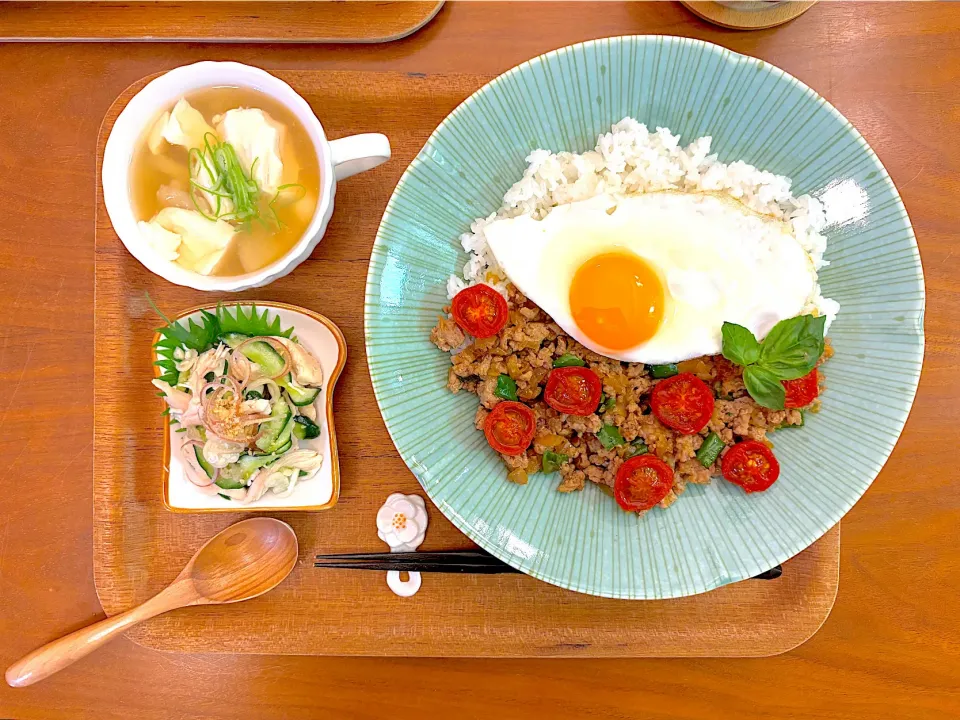 ガパオライスのおぼんごはん|すずさん