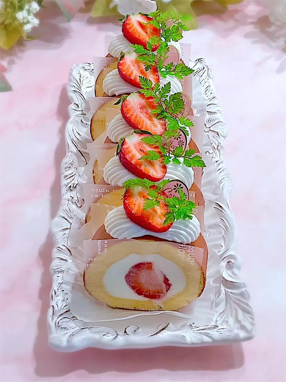 🍓いちごロールケーキ🍓|AXさん