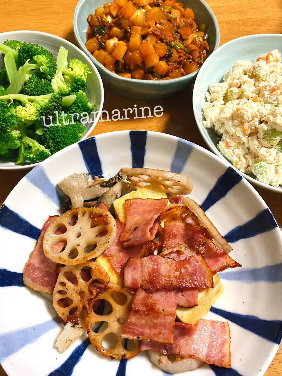 ＊ベーコン豆腐ステーキ、おからサラダ、ブロッコリー。直売所の野菜たちで晩ごはん♪＊|ultramarineさん