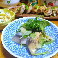 玉ねぎと三つ葉としめ鯖のサラダ|とまと🍅さん