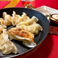 セブンの焼き餃子🥟🥟| おかちさん