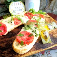 🌏『世界の食卓探検隊』🇮🇹イタリア料理
【🇮🇹カプレーゼ風トースト】|ayaさん