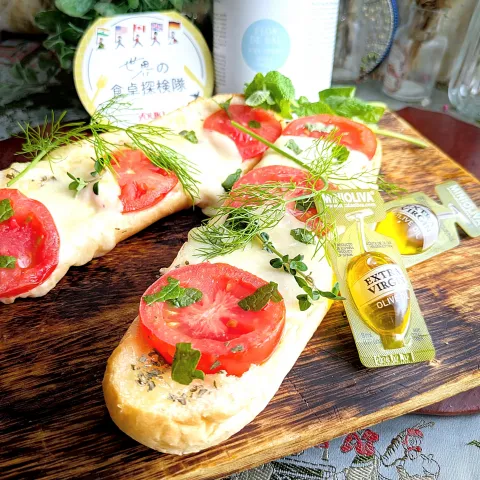 「ミニエクストラバージン　オリーブオイル」を使ってみたSnapdishの料理・レシピ写真:🌏『世界の食卓探検隊』🇮🇹イタリア料理
【🇮🇹カプレーゼ風トースト】