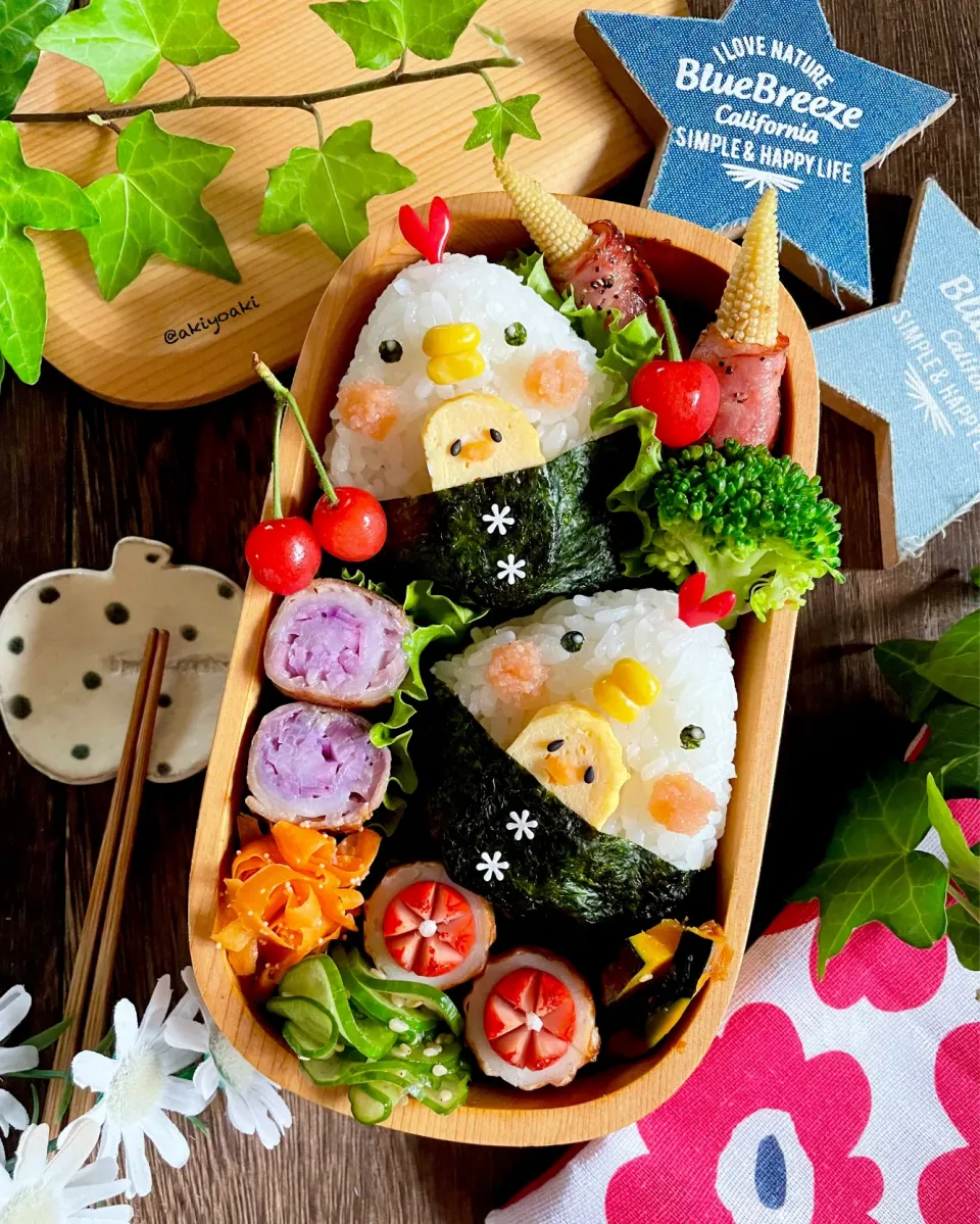 にわとり親子おにぎり弁当|Akiyoෆ¨̮⑅さん