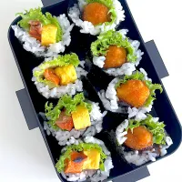 巻き巻き弁当！（鮭卵・味噌カツ）