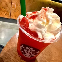いちごフラペチーノ| ちゃまんじゅうさん