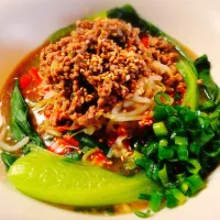 ラ王の袋麺で担々麺🩷|きゅうちゃんさん