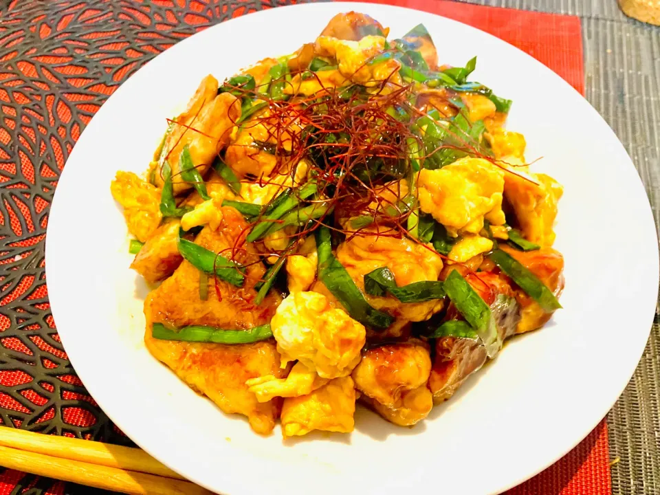 ✩.*˚鶏胸肉のニラたま  ～ガーリック醤油～|ゆきえもんさん