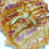 冷凍餃子焼いただけ|はるみさん