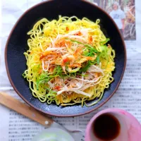 桜えびと葱の塩焼きそば　うちの焼きそば有元葉子さんの動画より|みるくここあさん