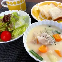 鱈のシチューメインのランチ☀️|みーぬさん