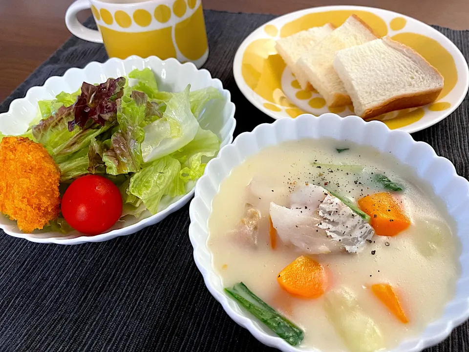 鱈のシチューメインのランチ☀️|みーぬさん