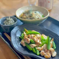 鶏とスナップエンドウの炒め物|くまちゃんさん