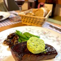 牛モモ肉のステーキ|かおポンさん