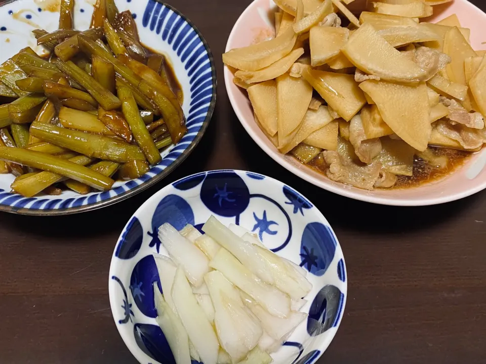 山ウドの味噌煮　ウドの酢ゴマ油和え　筍と豚肉|えーちゃんさん