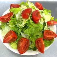 間食のサラダ