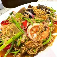 Spicy Instant Noodles Seafood Salad 🌶️🌶️🌶️🥗 🦐🥓🦑🤤
(ยำมาม่ารวมมิตร)|An'leeさん