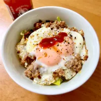 シラチャー肉エッグ丼|deekay71さん