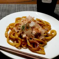 まいりさんの料理 焼きうどん🍀カープソース❤️|かおるさん