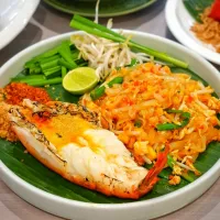 Savory Pad Thai w/ Big Prawn 🦞🥢🤤| An'leeさん