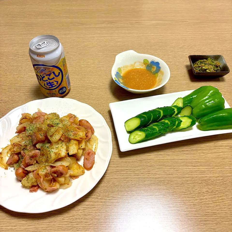 今日の晩酌🍻　ジャーマンポテト、もろきゅう　パリパリピーマン|藤沢豪さん